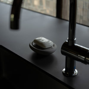 丸みを帯びた形がかわいいソープディッシュ