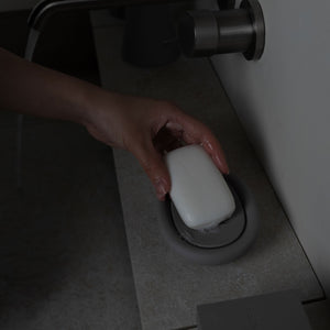 丸みを帯びた形がかわいいソープディッシュ