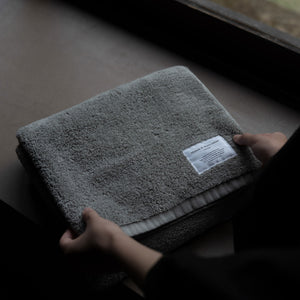 オーガニックで柔らかなスーピマコットンのバスタオル