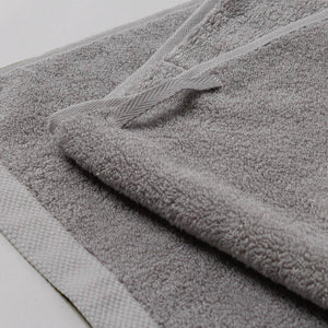 超長綿を使用した軽やかで滑らかなバスタオル